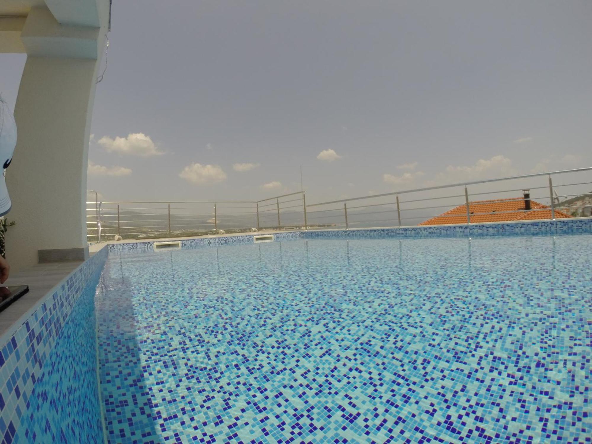Apartments Exclusive Palace II Трогир Екстериор снимка