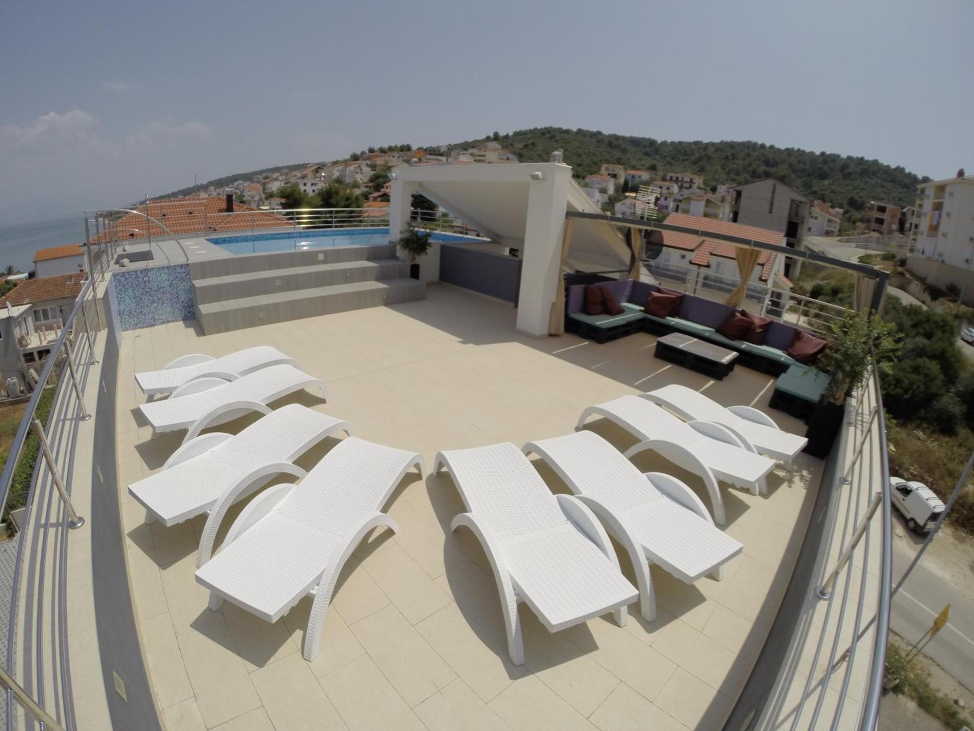 Apartments Exclusive Palace II Трогир Екстериор снимка