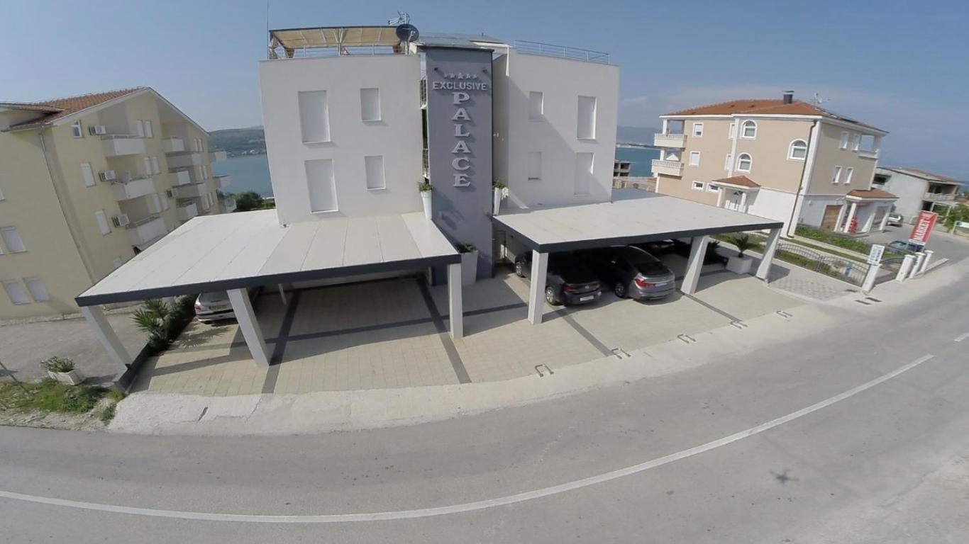 Apartments Exclusive Palace II Трогир Екстериор снимка