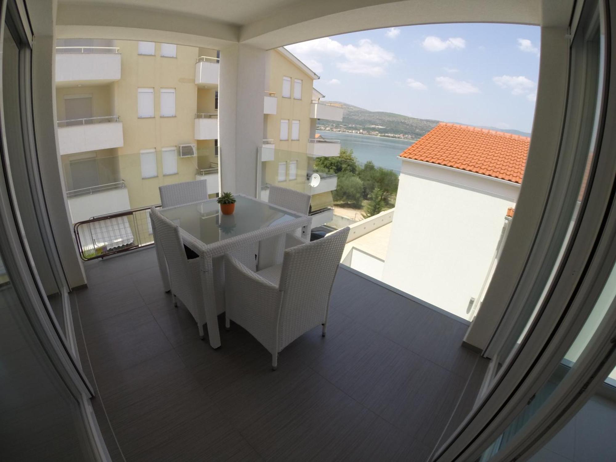 Apartments Exclusive Palace II Трогир Стая снимка