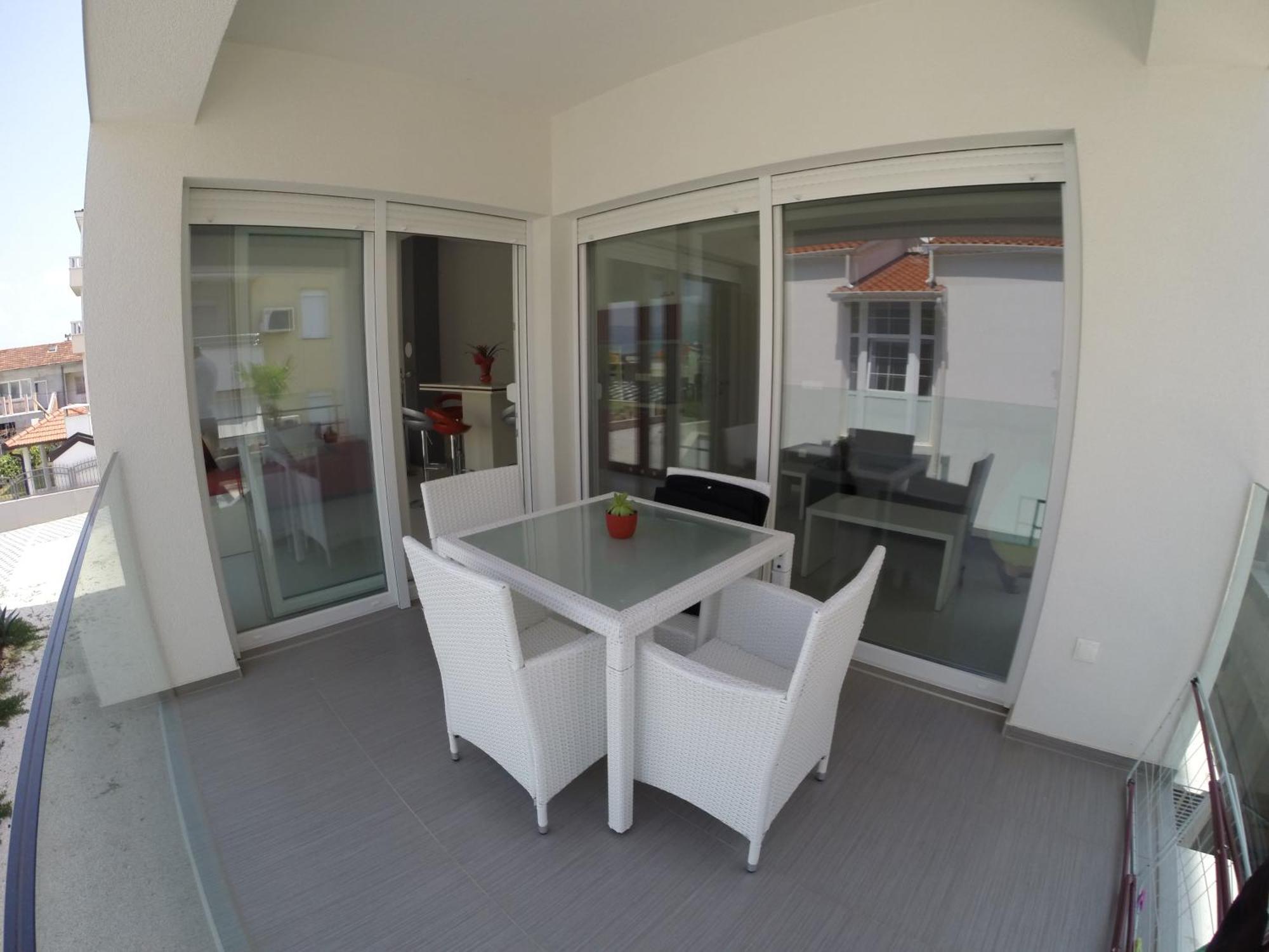 Apartments Exclusive Palace II Трогир Екстериор снимка